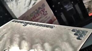 我们有个新女孩来当模特