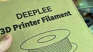 我们有个新女孩来当模特