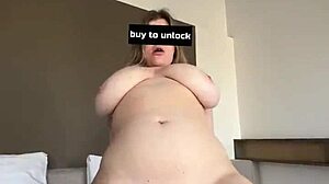 Big bouncing boobs in homemade sex videos are popular