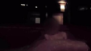 Solo play at the hot spring outdoor bath