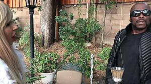 Nick Fury Vampirella ve Emma Frost'tan Vahşi Oral Alıyor