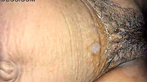 Married Indian village woman gets fucked by ex-boyfriend on a secret basis