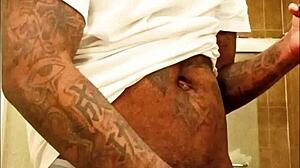 youngstarbrazy cums thick while watching hentai