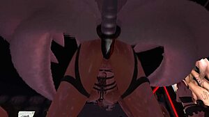 La Kitsune Returns for Public Exhibitionist Display Again