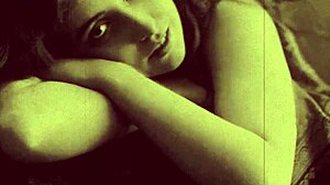 嘿，这些复古色情绘画超级酷！