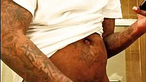 18+年轻starbrazy看Hentai狂射浓精