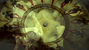 嘿，这些复古色情绘画超级酷！