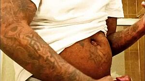 youngstarbrazy cums thick while watching hentai