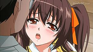 该死，他们抓到她偷东西，现在勒索她参加群交！