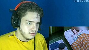 观看乳房在第01集弹跳的动画。