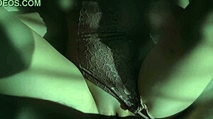 tesão na madrugada buceta implora por rola para dormir relaxada