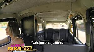 Female fake taxi fitness babe stretches pussy wide