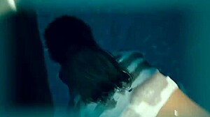 岛上每根鸡巴都要去劳拉·克罗夫特的阴道 游戏Hentai 3D