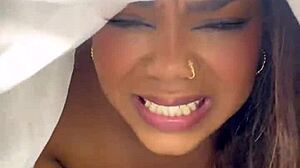 Mi Hermanastra Me Sorprende Follando Y Se Une Para Recibir Mi Enorme Polla