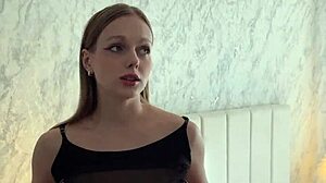 想要鞋子吗 - 张开你的逼 - 勇敢快递员操女孩