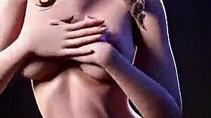 Aerith Gainsborough's sexy uncensored dance teases her fantasy costume in cheerful FF7 rhythm twice