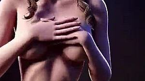 Aerith Gainsborough's sexy uncensored dance teases her fantasy costume in cheerful FF7 rhythm twice